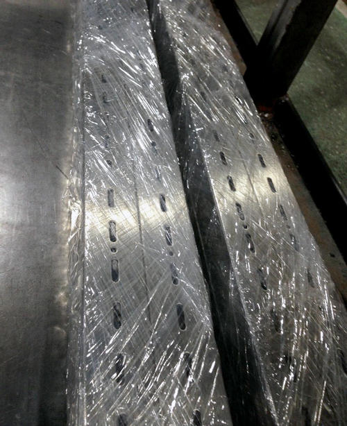 6-ステンレス(HL)・スリット加工